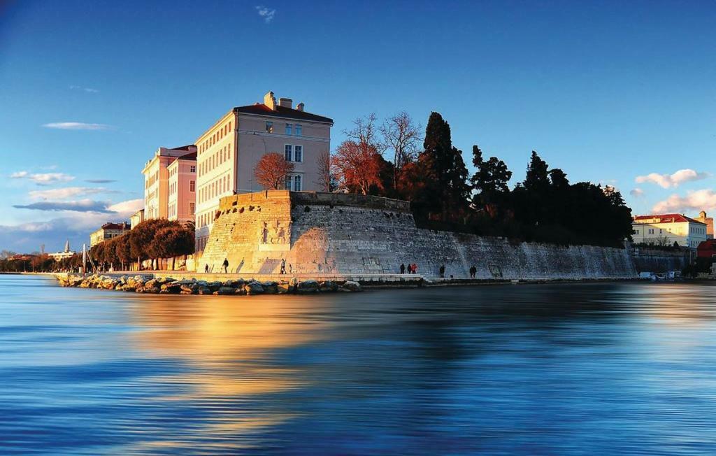 Villa Kuca Za Odmor Marija Policnik Exterior foto